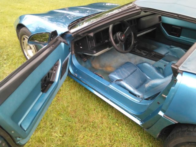 1987 Blue Chevrolet Corvette Convertible