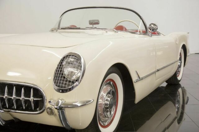 1954 White Chevrolet Corvette --