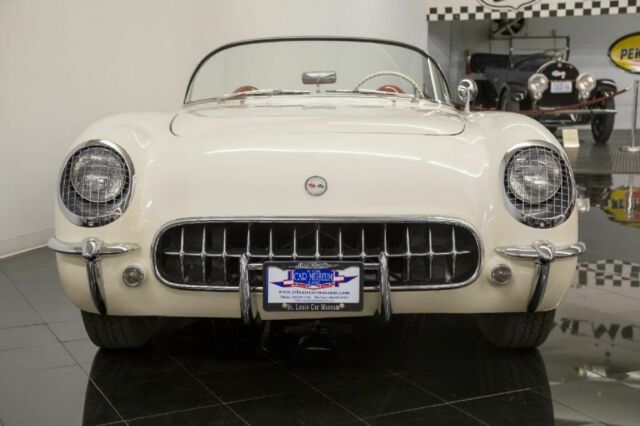 1954 White Chevrolet Corvette --