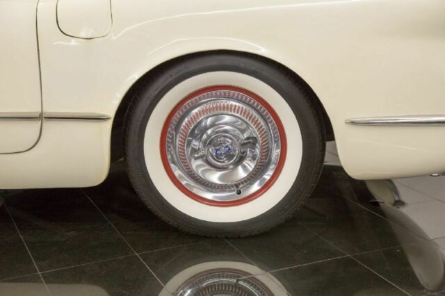 1954 White Chevrolet Corvette --