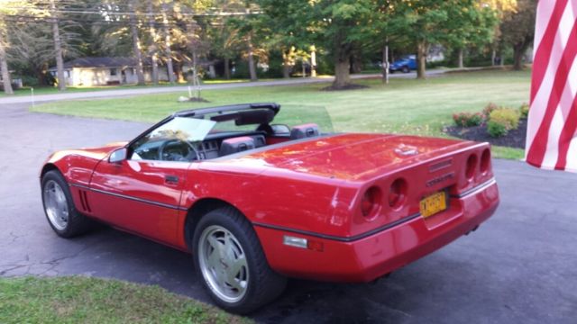 1988 Red Chevrolet Corvette Convertible