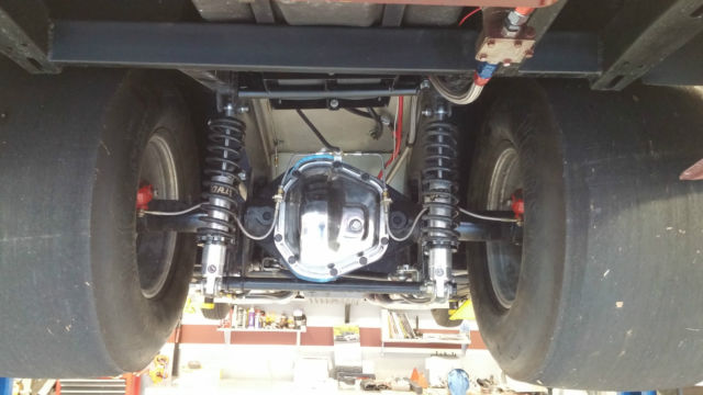 1975 Burgundy Chevrolet Corvette Coupe