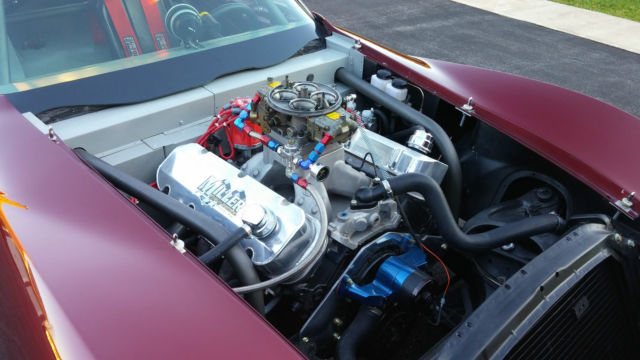 1975 Burgundy Chevrolet Corvette Coupe
