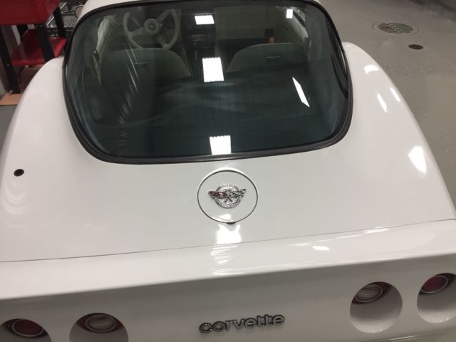 1978 White Chevrolet Corvette Convertible
