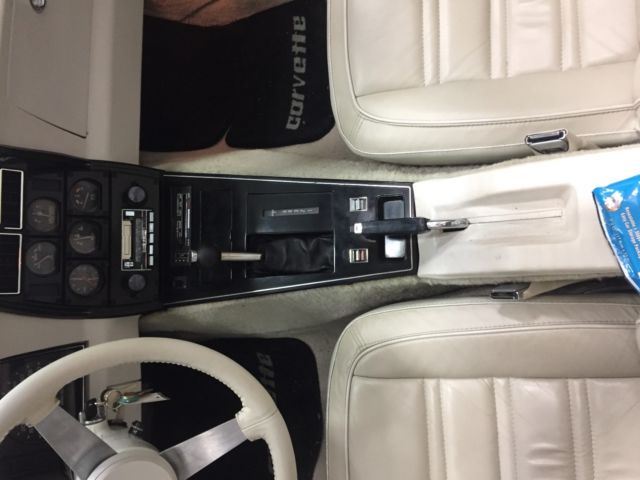 1978 White Chevrolet Corvette Convertible