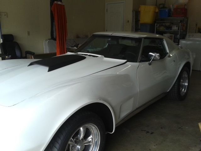 1974 White Chevrolet Corvette T-Top