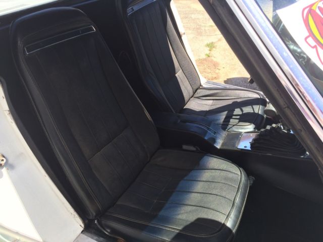 1974 White Chevrolet Corvette T-Top