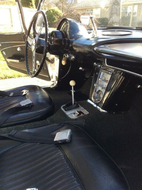 1962 ermine white Chevrolet Corvette Convertible