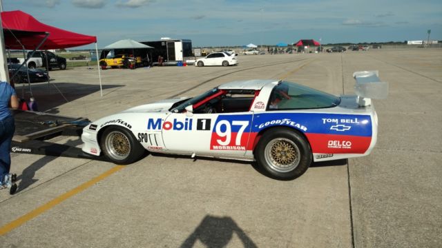 1980 White Chevrolet Corvette