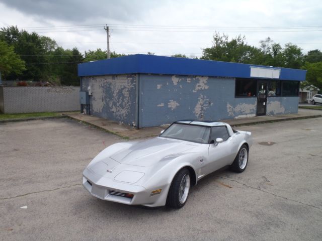 1982 Silver Chevrolet Corvette
