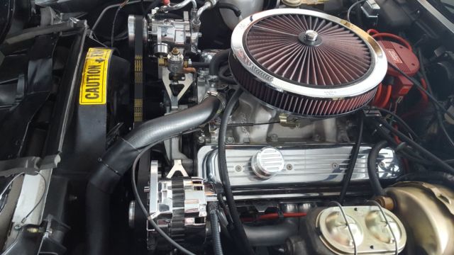 1982 Silver Chevrolet Corvette