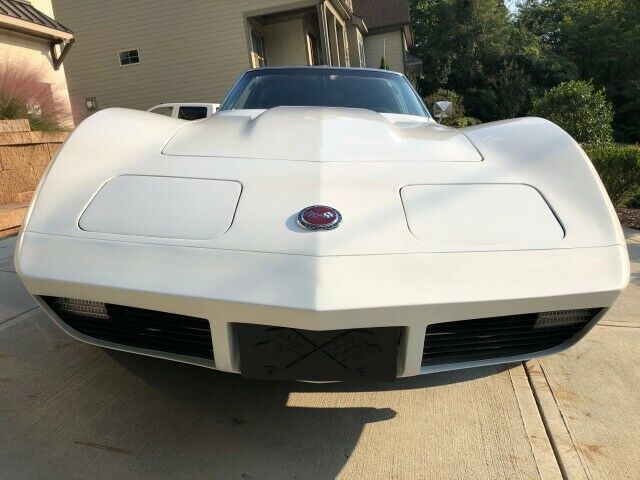1973 White Chevrolet Corvette