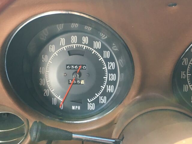 1973 White Chevrolet Corvette