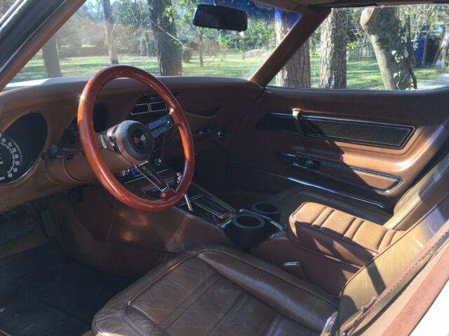 1973 White Chevrolet Corvette