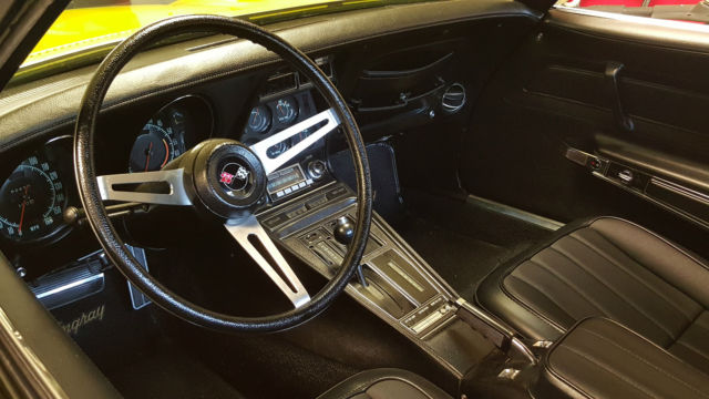 1971 Sunflower Yellow Chevrolet Corvette Coupe (T-Tops)