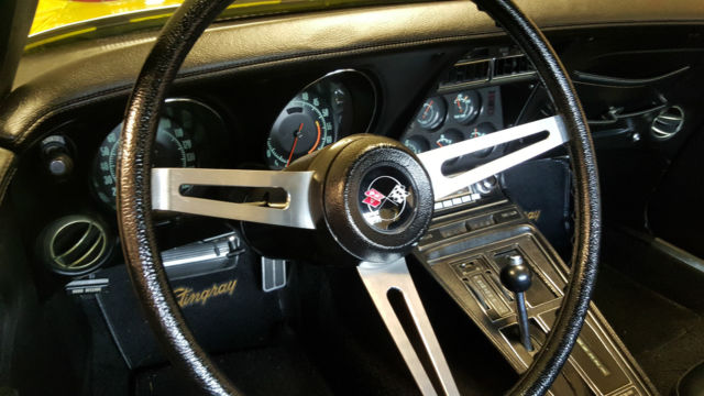 1971 Sunflower Yellow Chevrolet Corvette Coupe (T-Tops)