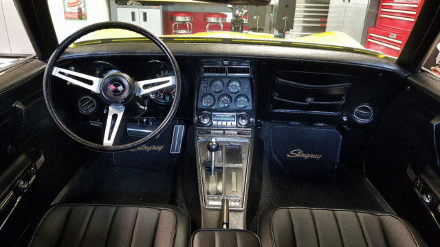 1971 Sunflower Yellow Chevrolet Corvette Coupe (T-Tops)