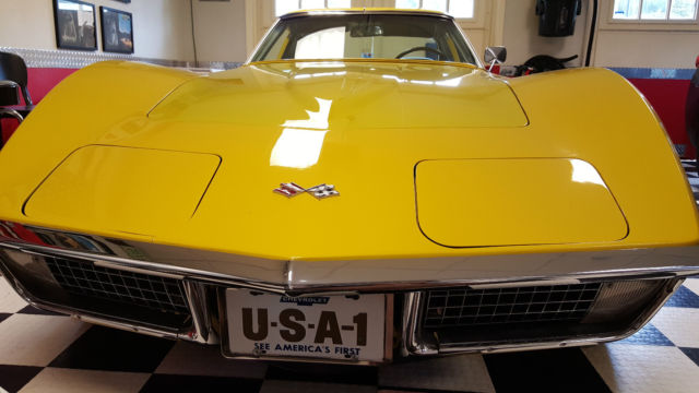 1971 Sunflower Yellow Chevrolet Corvette Coupe (T-Tops)