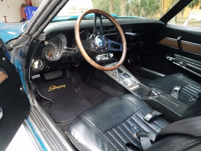 1971 Red Chevrolet Corvette T - TOP