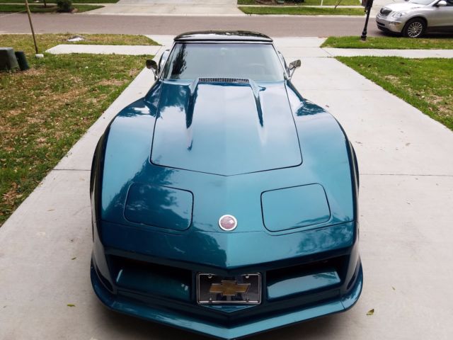 1971 Red Chevrolet Corvette T - TOP