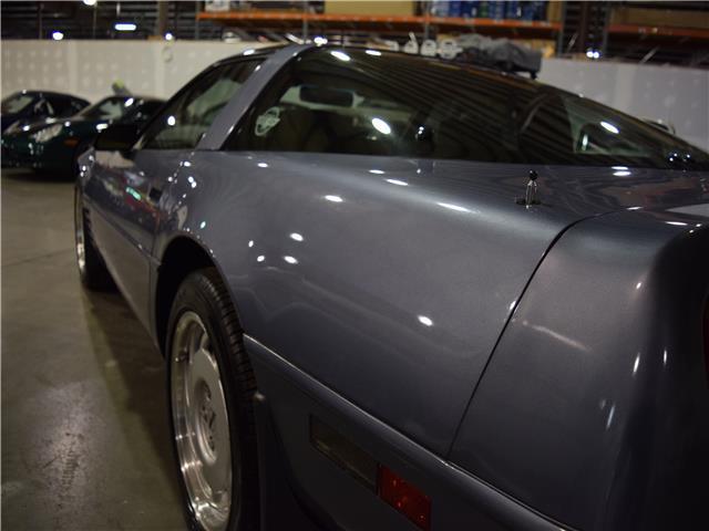 1991 Blue Chevrolet Corvette --
