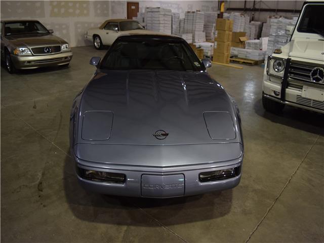 1991 Blue Chevrolet Corvette --