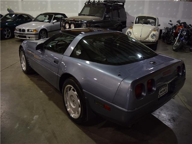 1991 Blue Chevrolet Corvette --