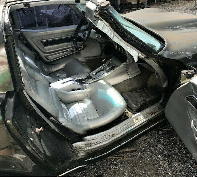 1975 Green Chevrolet Corvette Coupe