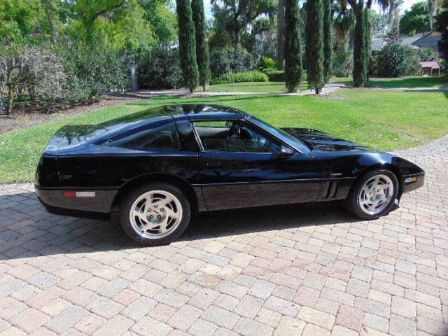 1990 Black Chevrolet Corvette Coupe