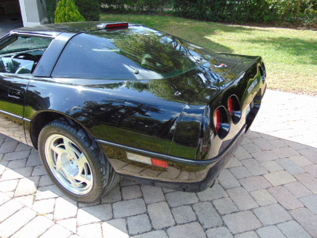 1990 Black Chevrolet Corvette Coupe