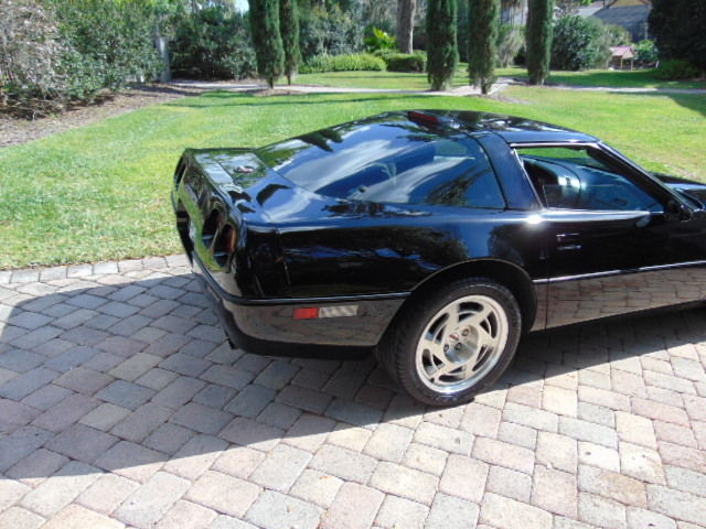 1990 Black Chevrolet Corvette Coupe