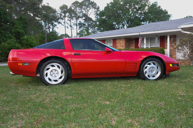 1991 Red Chevrolet Corvette Coupe