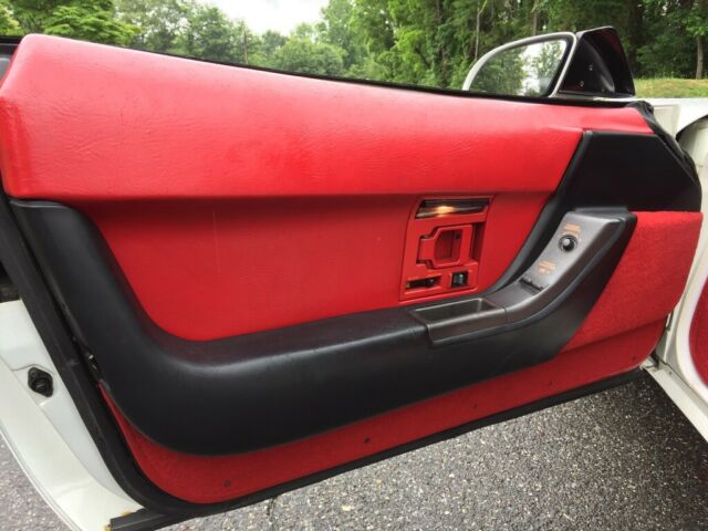 1991 White Chevrolet Corvette Coupe