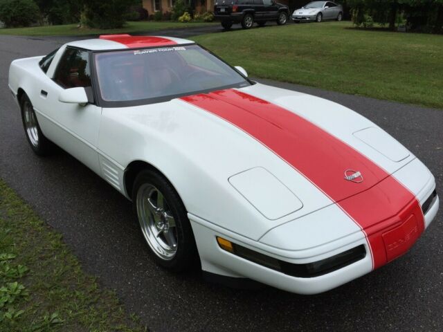 1991 White Chevrolet Corvette Coupe