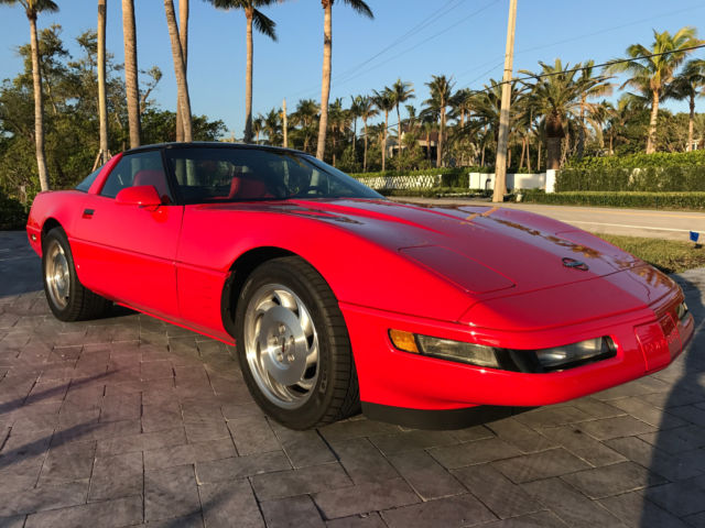 1994 Red Chevrolet Corvette Coupe