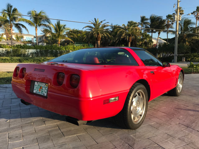 1994 Red Chevrolet Corvette Coupe