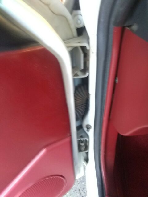 1988 White Ford Mustang Coupe