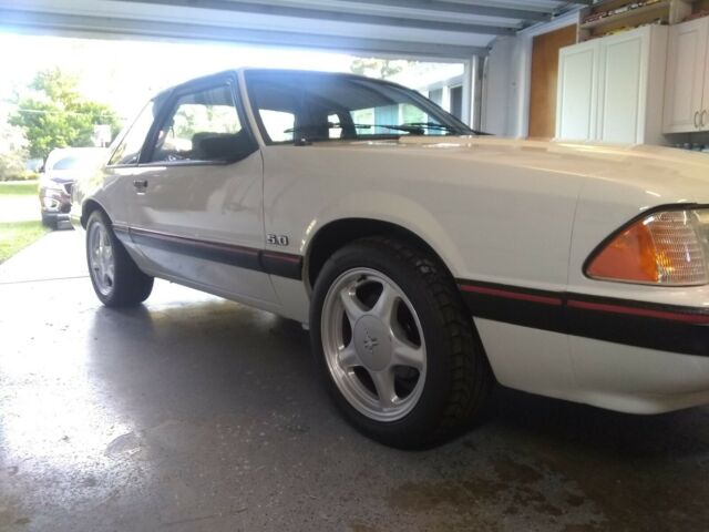 1988 White Ford Mustang Coupe