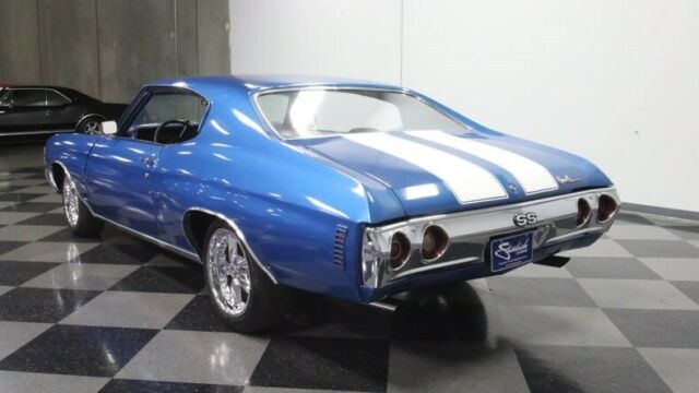 1971 Blue Chevrolet Chevelle Coupe