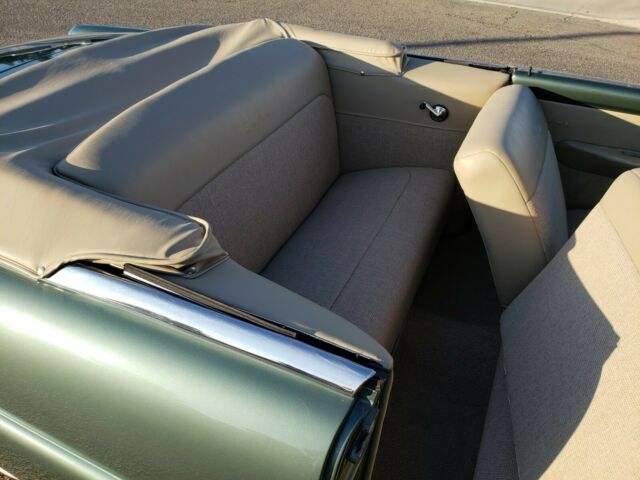 1952 Green Ford Sunliner Convertible