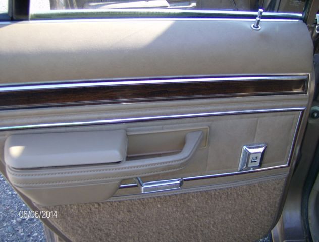 1980 Brown Ford Crown Victoria