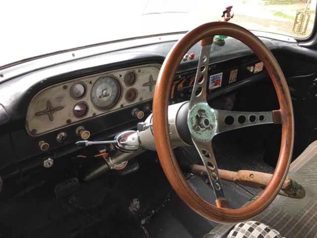 1960 Custom Ford F-100 Pickup (Truck)