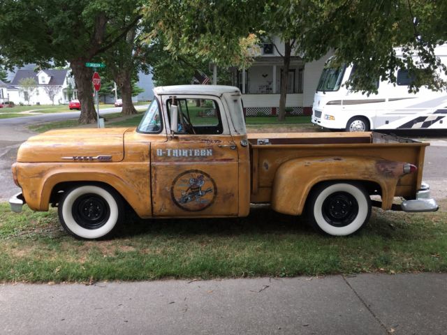 1960 Custom Ford F-100 Pickup (Truck)