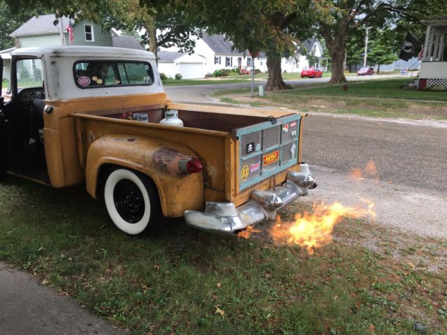 1960 Custom Ford F-100 Pickup (Truck)