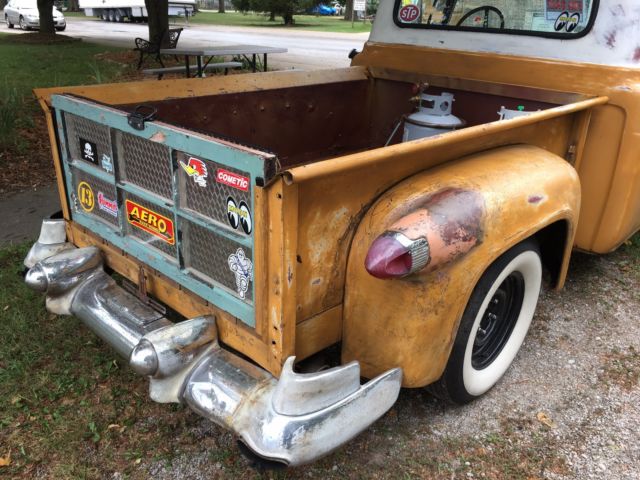 1960 Custom Ford F-100 Pickup (Truck)