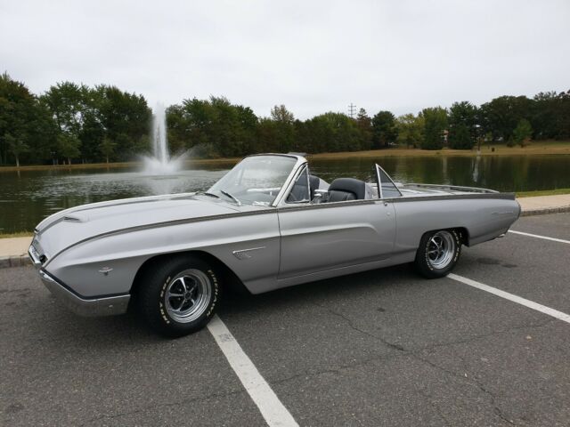 1963 Platinum Ford Thunderbird Convertible