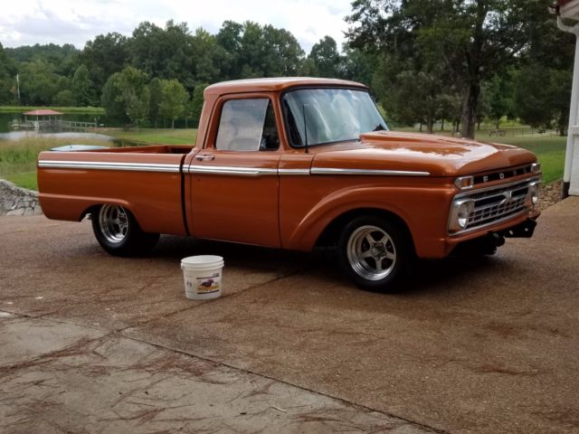 1966 Ford F-100