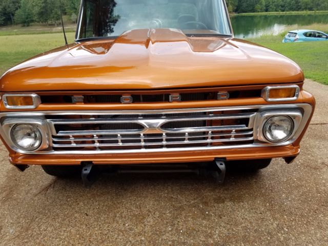1966 Ford F-100