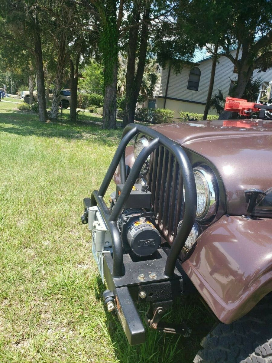 1975 Brown Jeep CJ SUV