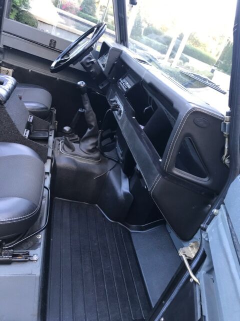 1988 Gray Land Rover Defender SUV